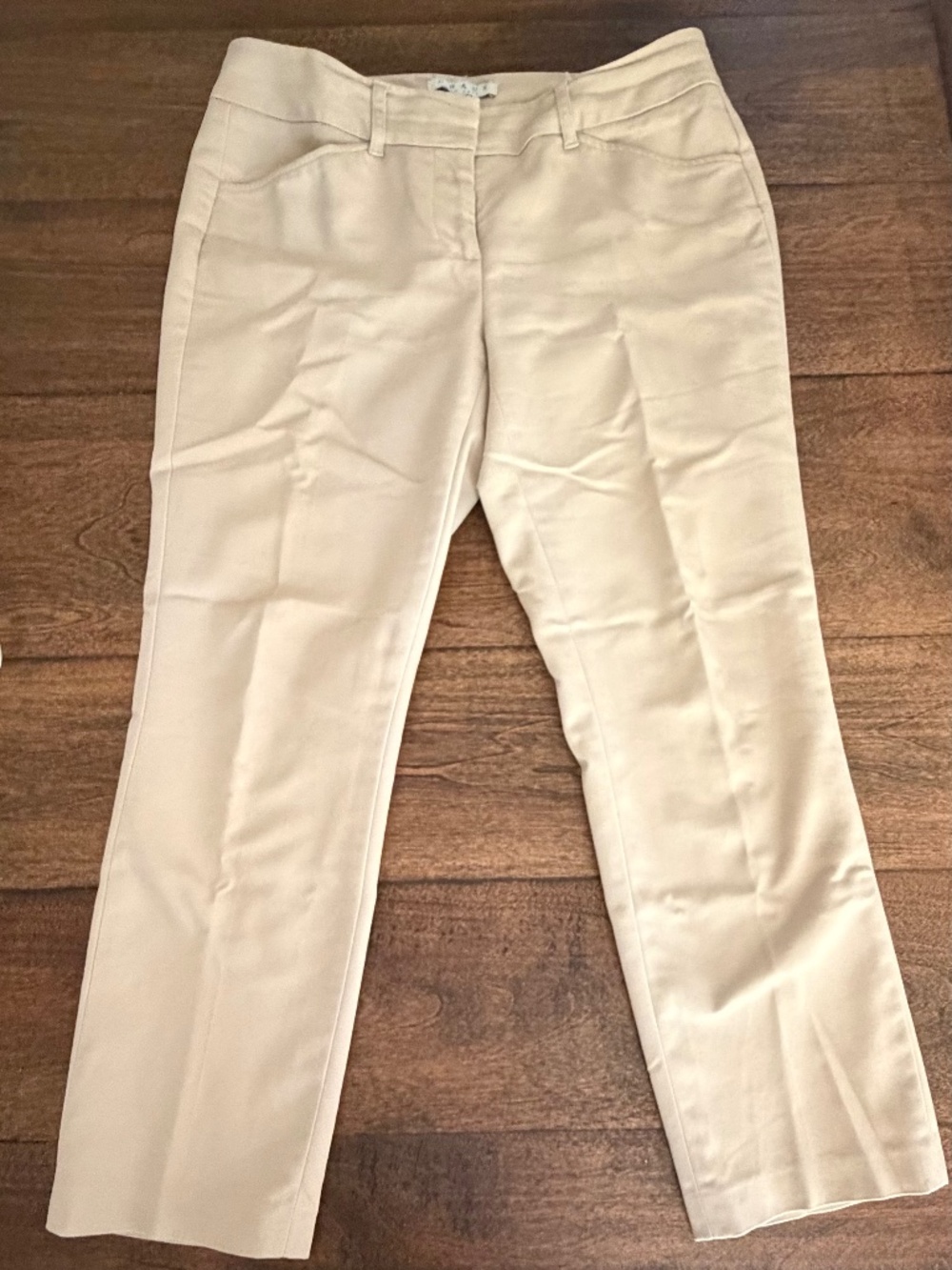 Chaus New York ankle dress pants for women. Size 4.